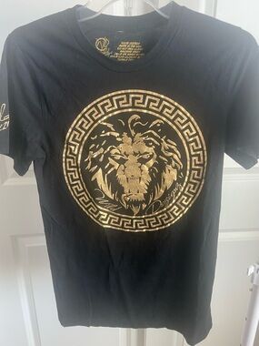 Black Short Sleeve Tee with Gold Lion Medallion